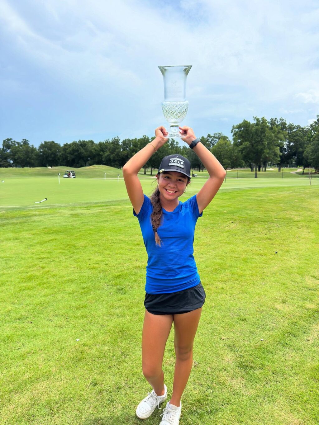 Instagram post from alaina.villarreal_htx_golfer. This post is in position 0.