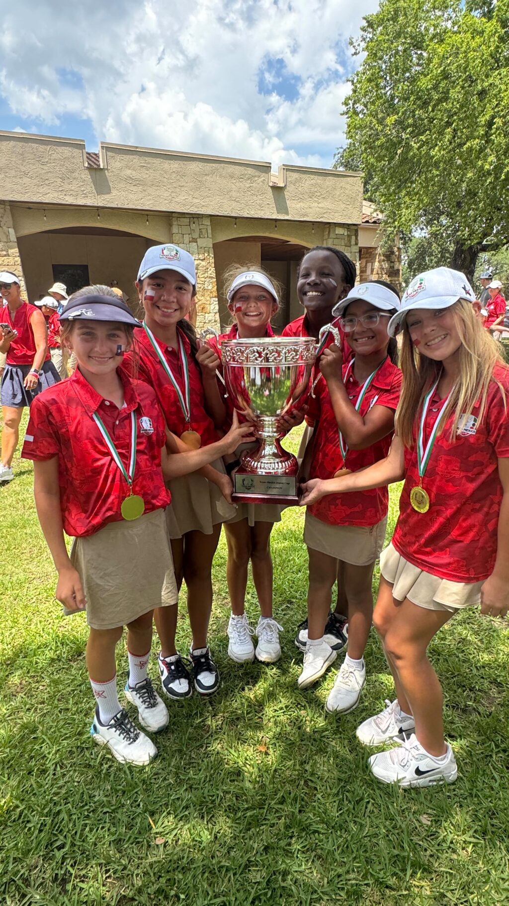 Instagram post from alaina.villarreal_htx_golfer. This post is in position 4.