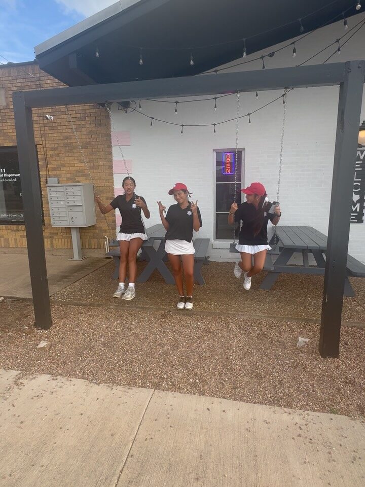 Instagram post from alaina.villarreal_htx_golfer. This post is in position 11.