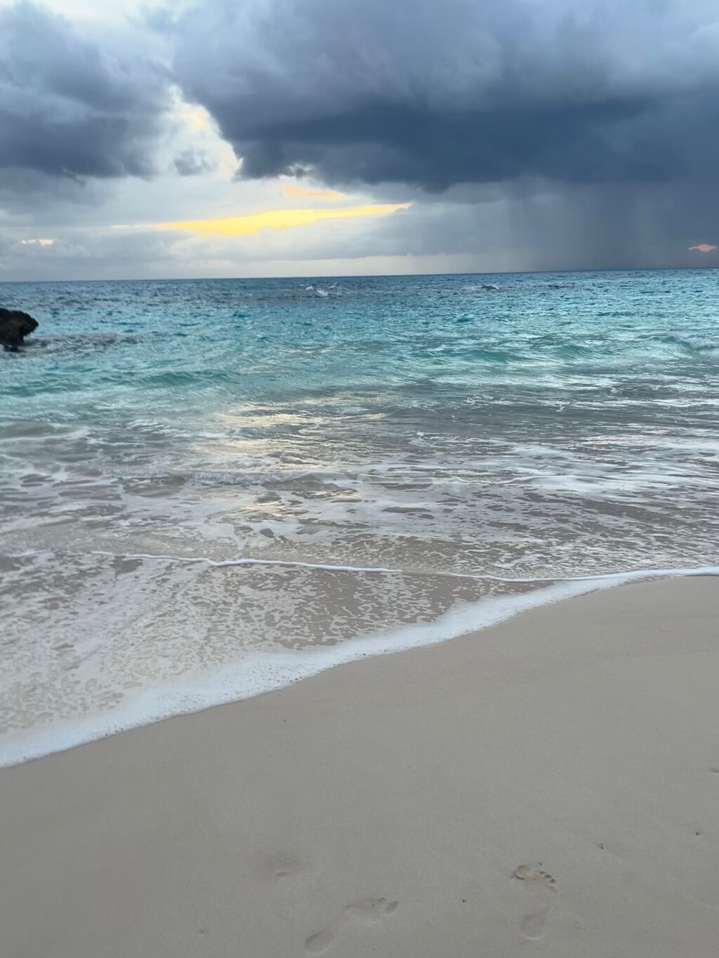 Instagram post from alaina.villarreal_htx_golfer. This post is in position 7.