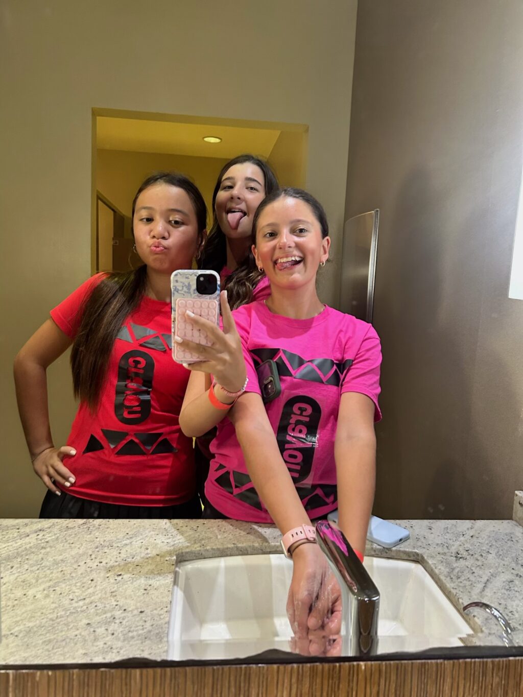 Instagram post from alaina.villarreal_htx_golfer. This post is in position 17.