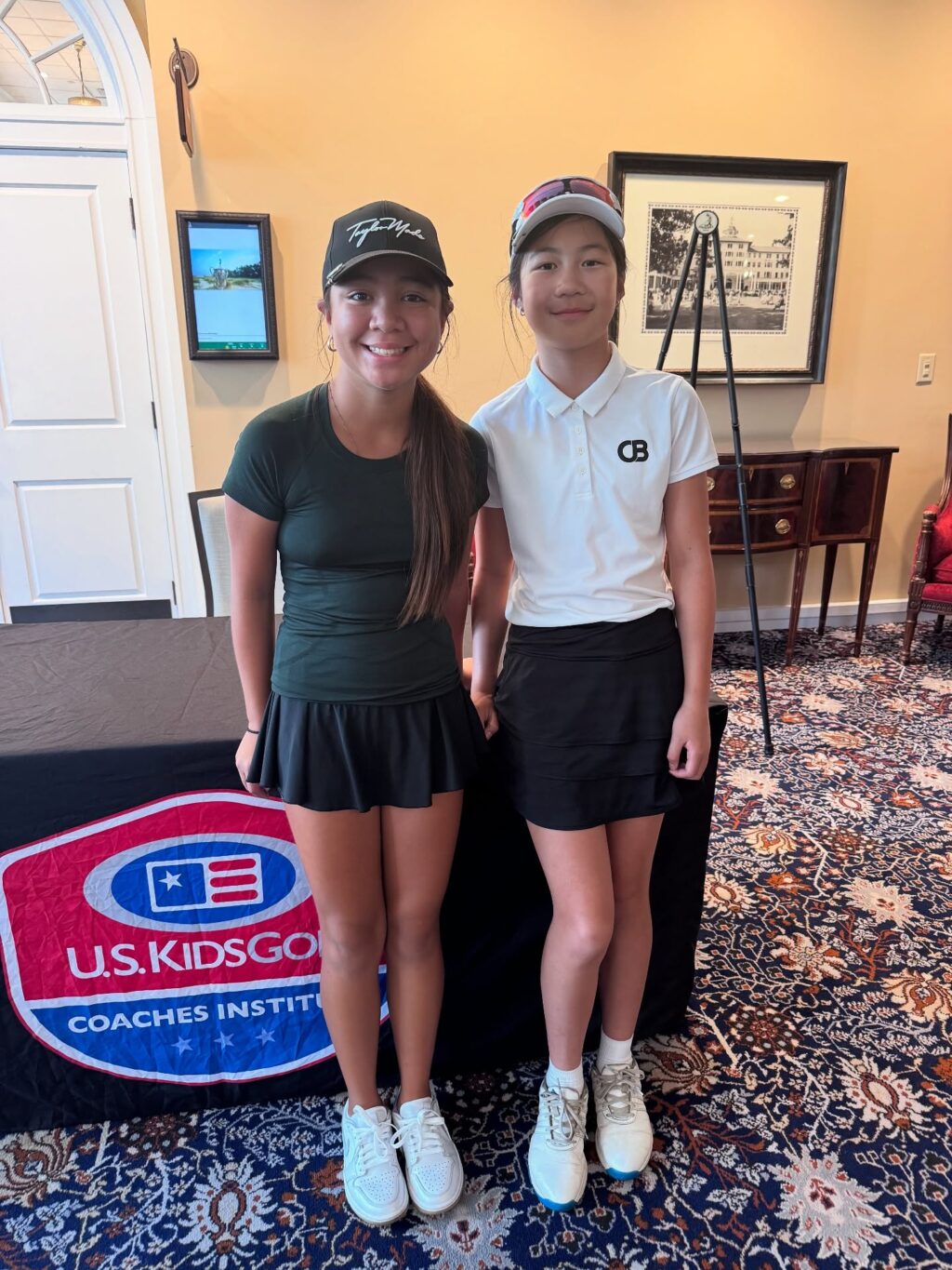 Instagram post from alaina.villarreal_htx_golfer. This post is in position 9.