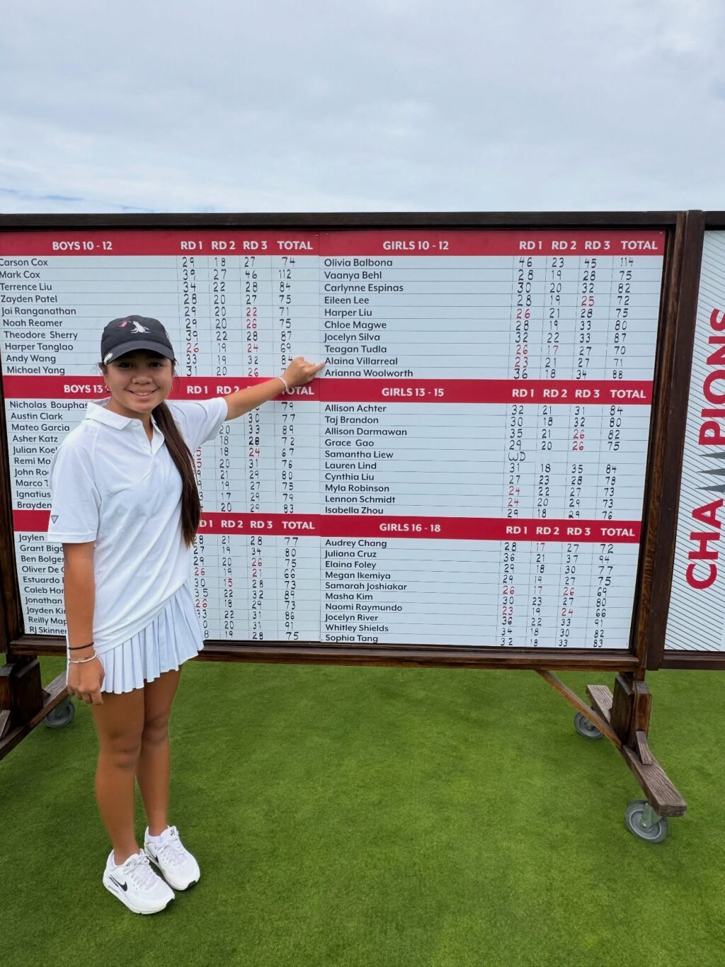 Instagram post from alaina.villarreal_htx_golfer. This post is in position 1.