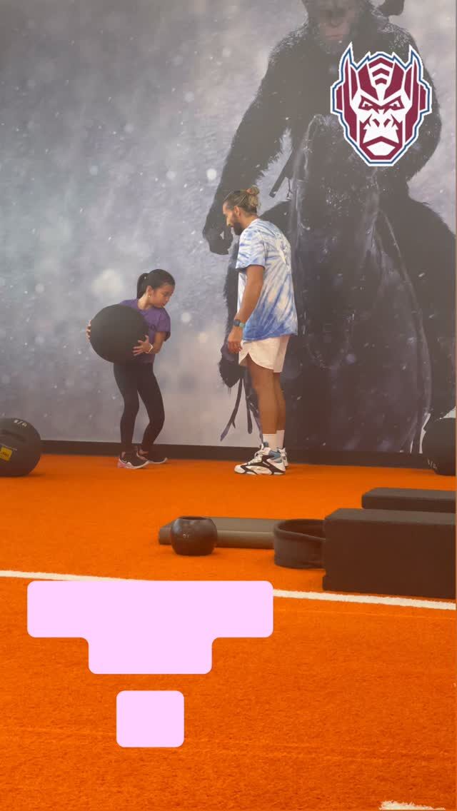 Instagram post from alaina.villarreal_htx_golfer. This post is in position 0.